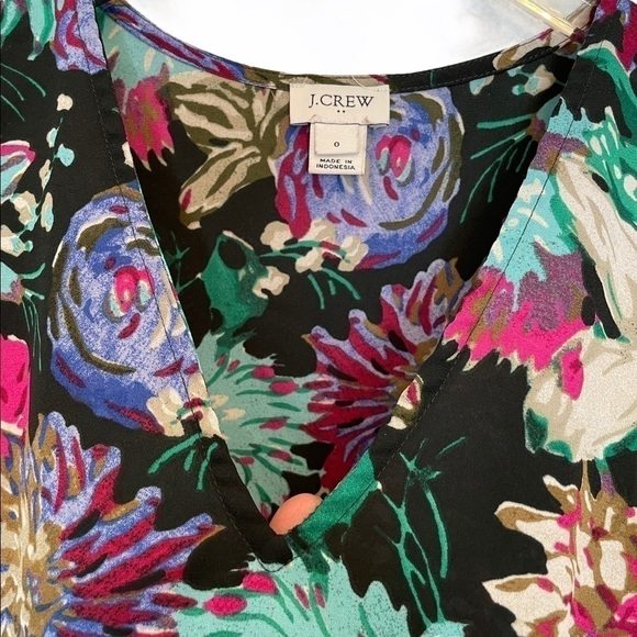 J. Crew Black Floral V Neck Top Flutter Sleeve Sz0 - Picture 5 of 16